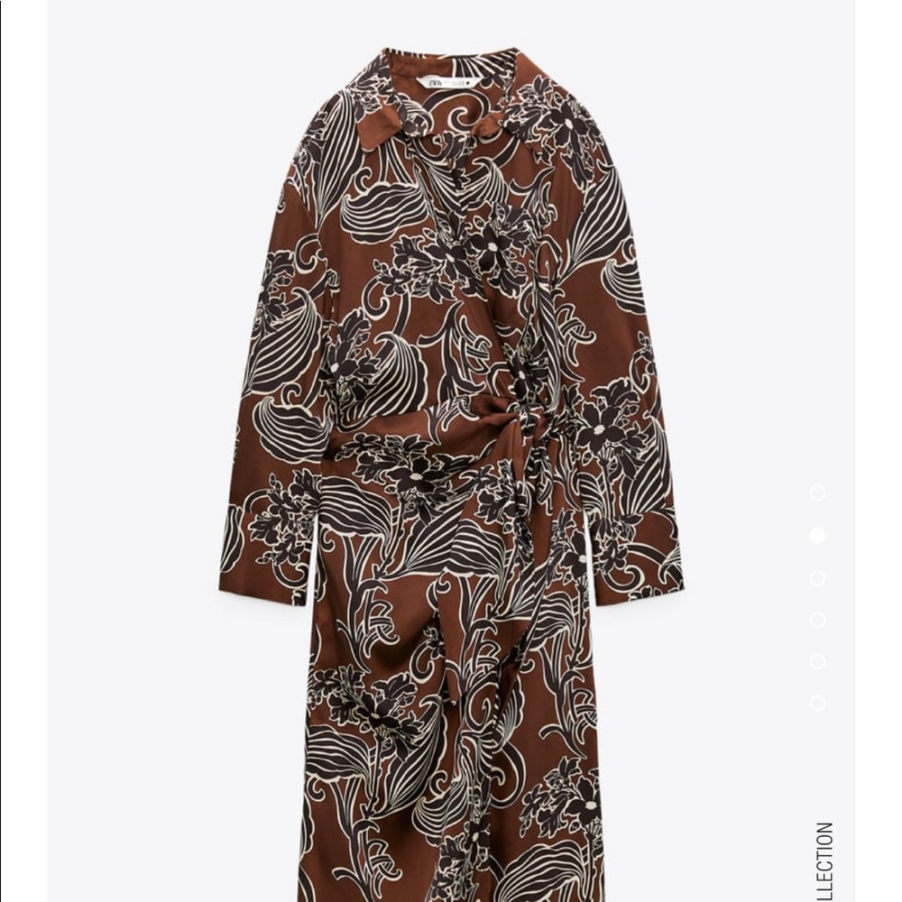 Printed wrap dress